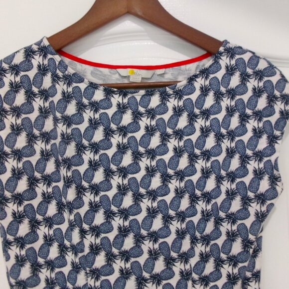Like New BODEN Pineapple Print Dress 4 Navy Blue & White Pockets Has Stretch - Picture 4 of 11